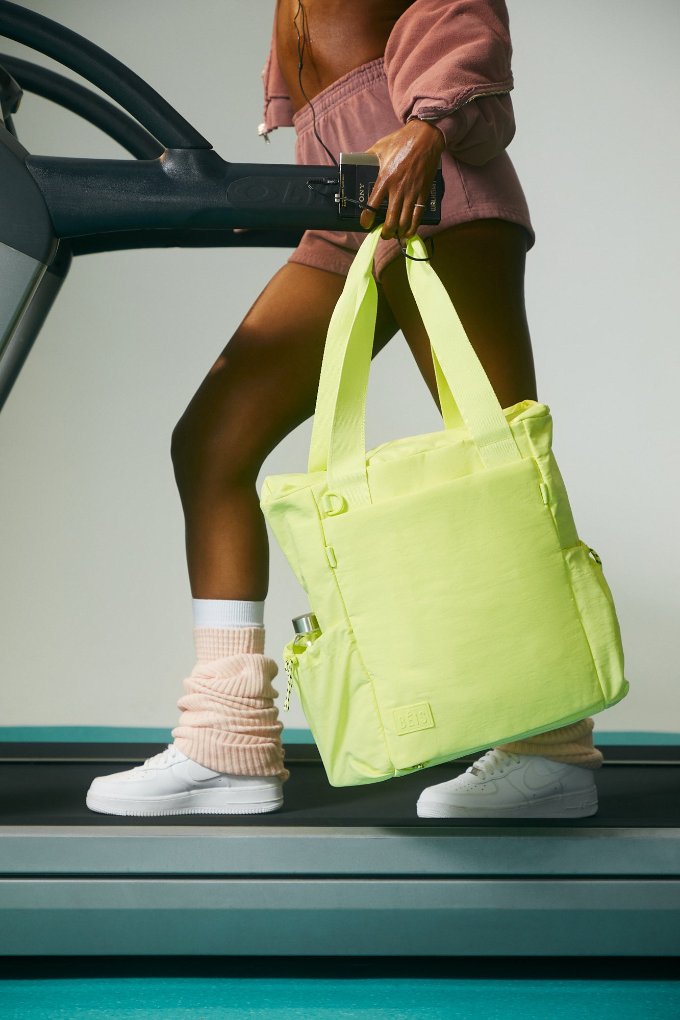 The Sport Tote in Limone - Image 2